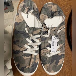 BNWT Torrid Women’s Size 13 Shoes